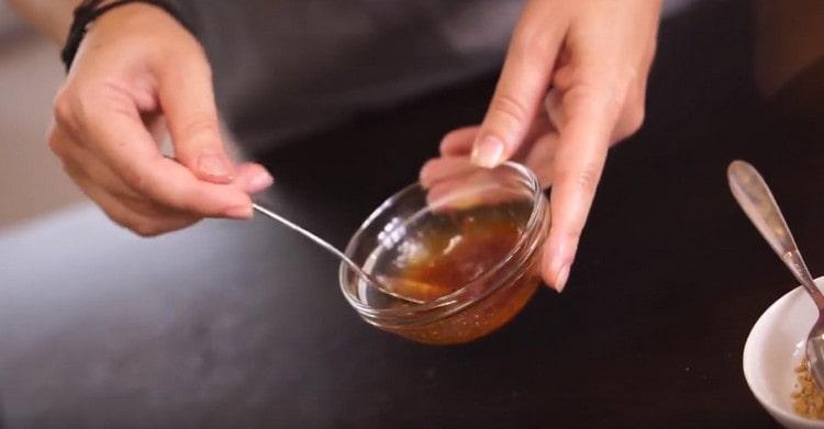 Bruschetta Sauce machen.