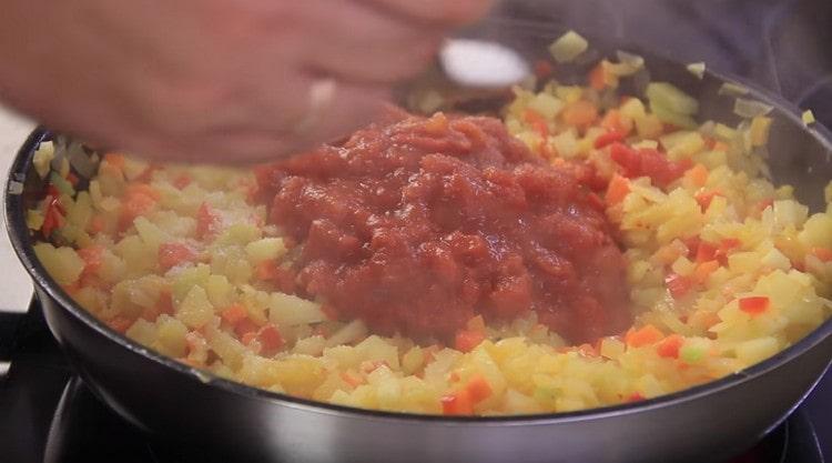 También agregamos un poco de azúcar para equilibrar el sabor.