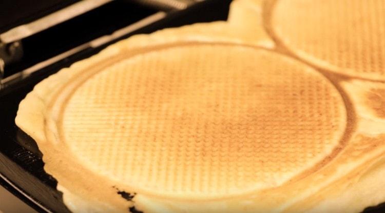 Vafle lze odstranit.