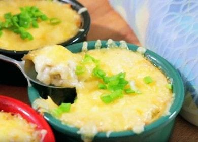 Gătirea unei delicioase julienne cu pui conform unei rețete pas cu pas cu o fotografie.