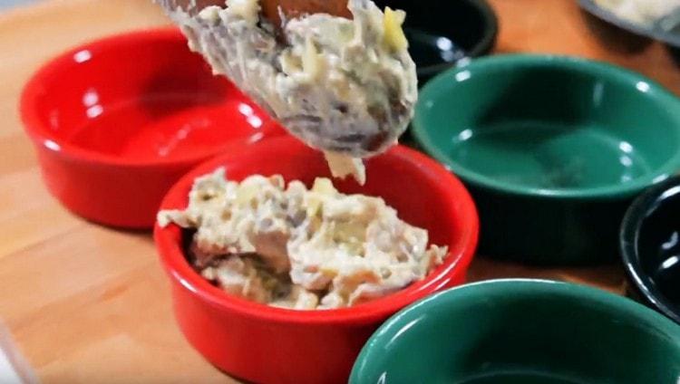 Întindem juliana în producătorul de cocotiere.