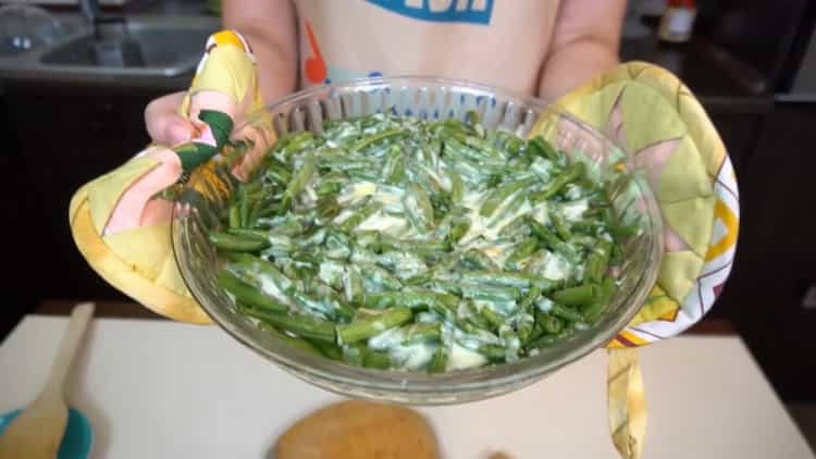 Bland ingredienserne for at blande bønner.