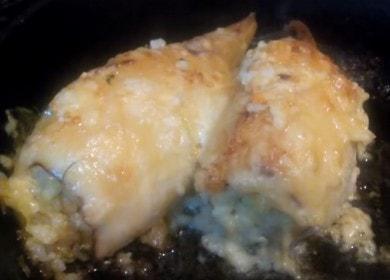 Gătim delicioase calmar umplute cu orez, conform unei rețete pas cu pas cu o fotografie.