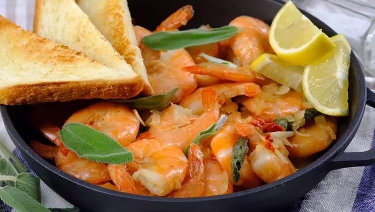Cette recette de crevettes est en réalité très simple.