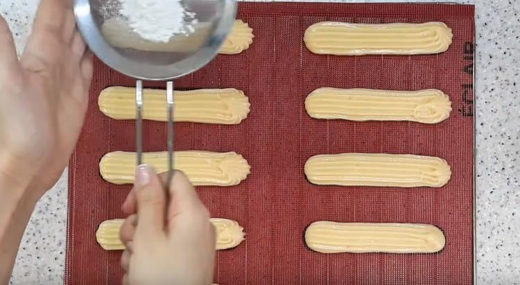 نحن الغبار الشغل مع السكر المجفف.