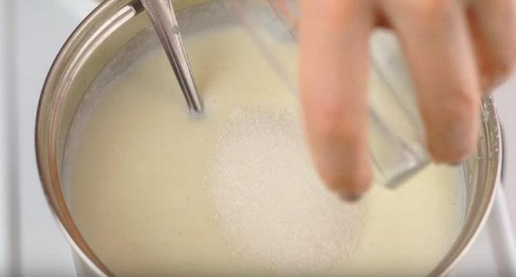 Ajoutez une pincée de sel et de sucre au goût.