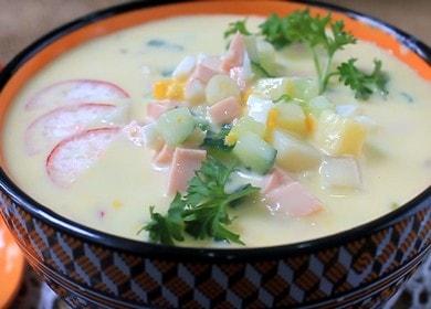 Pregătim o okroshka clasică cu cârnați conform unei rețete pas cu pas cu o fotografie.