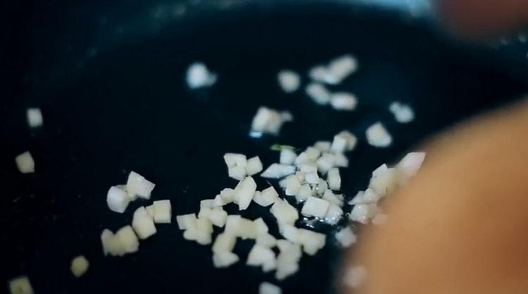 Тост, запържете чесъна