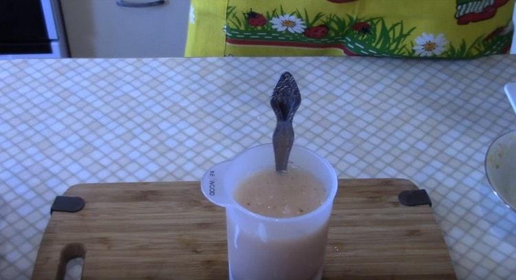 Pregătirea umpluturii pentru farfurie.