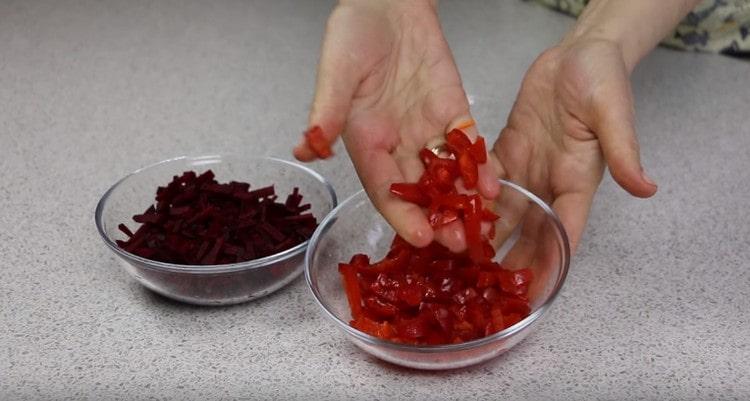 se toaca si ardeiul gras.