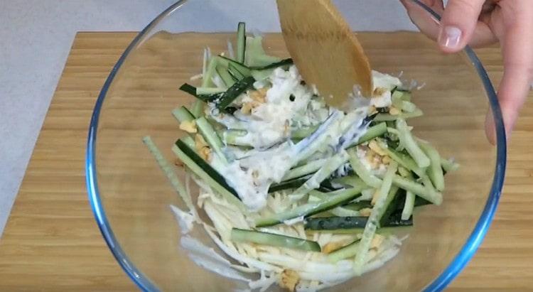 Smíchejte ingredience.