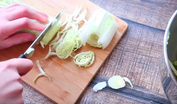 nous avons coupé le chou de Beijing.