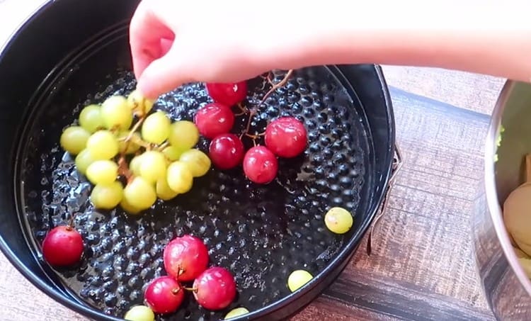 Retournez les raisins.