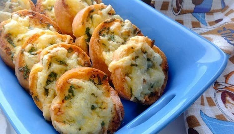 Con tales picatostes, la sopa será aún más sabrosa.