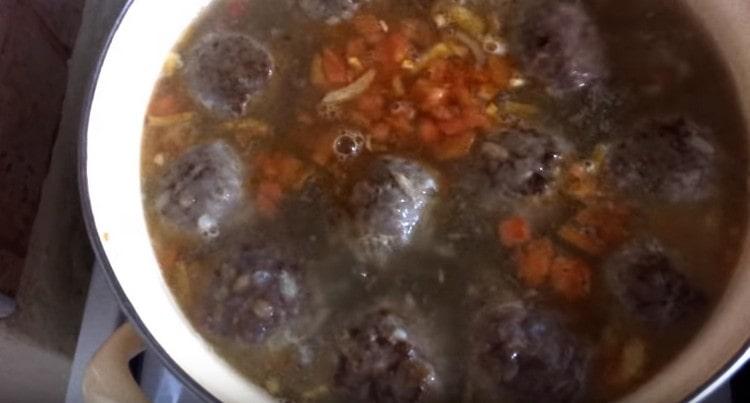 צלייה מוכנה נשלחת למרק.