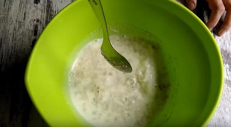 Смесете масата и оставете на топло място за един час.