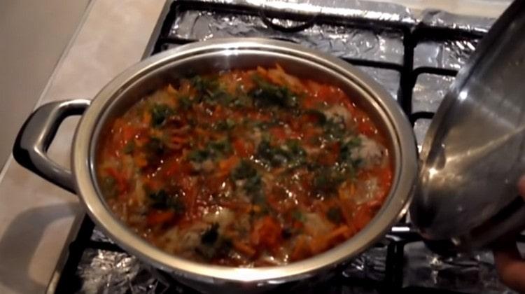 Chiftele din tigaie sunt gata.