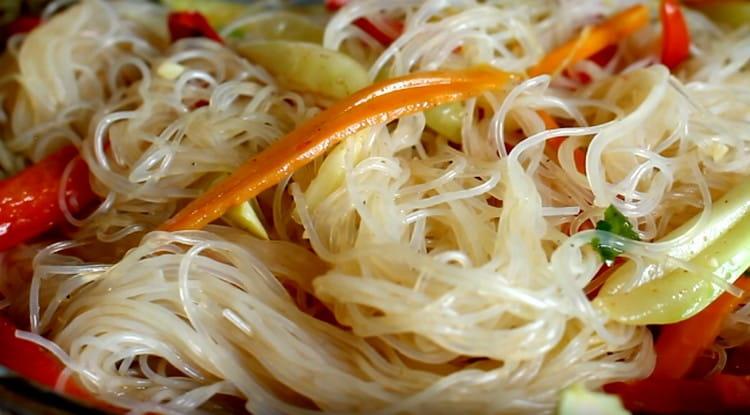 Mischen Sie die Zutaten gut.