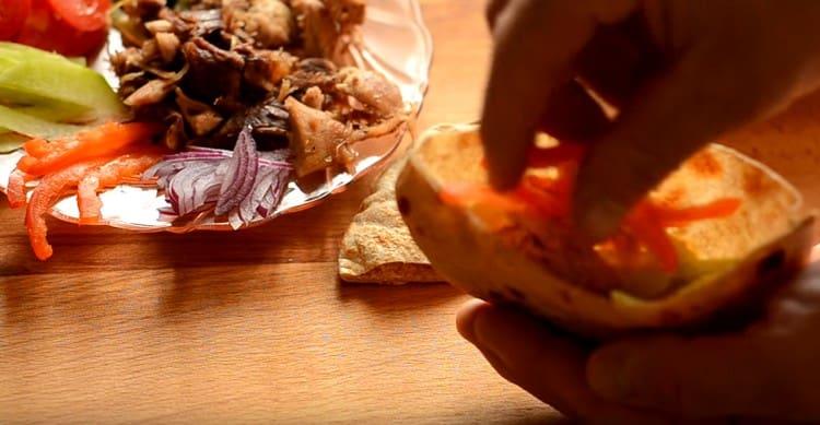 dát trochu zeleniny a masa.