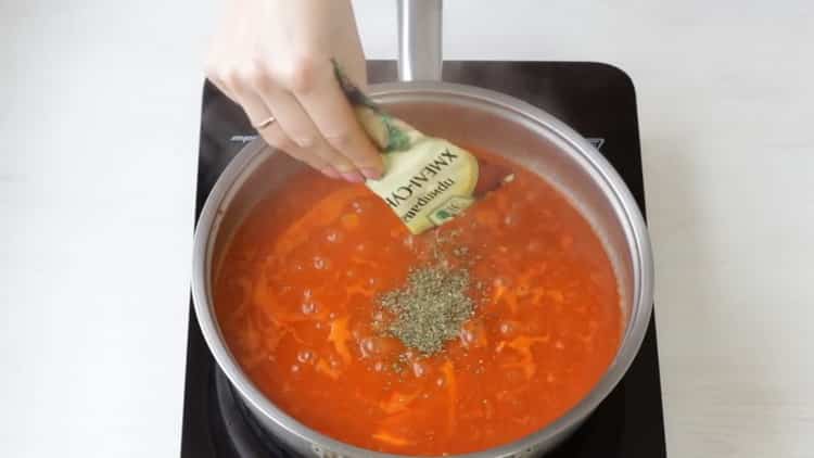 Fügen Sie Gewürze hinzu, um die Grundlagen zu bilden