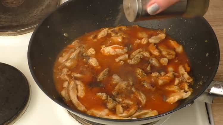 Pentru a prepara stroganoff de vită, pregătiți condimente