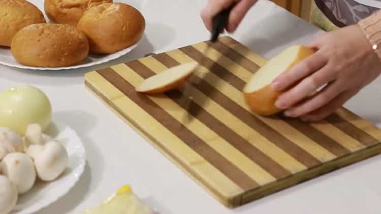 Cocinar juliana en bollos