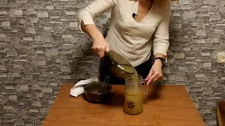 Para hacer té, mezcle los ingredientes.