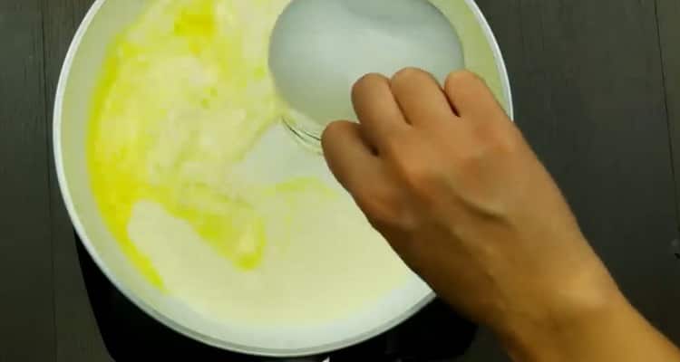 faire de la sauce pour les boulettes de viande