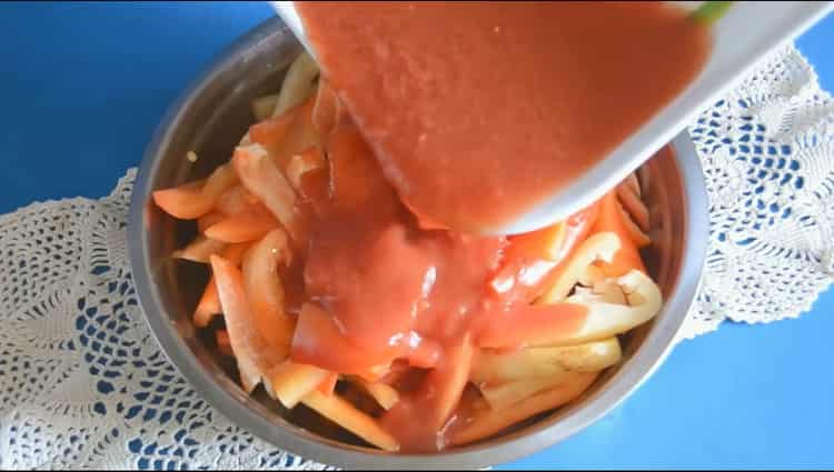 Pentru a prepara lecho, pregătiți ingredientele