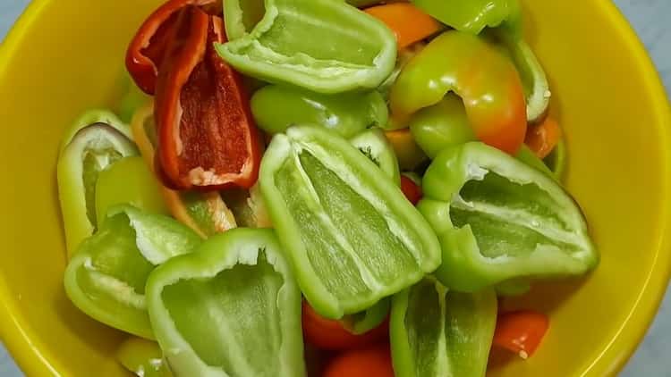 Cuire le lecho pour l'hiver