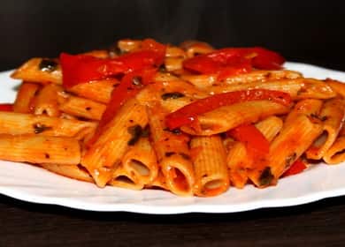 Lahodné těstoviny se zeleninovou omáčkou - recept na postní pizzu 🍝