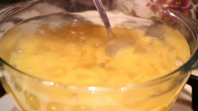 Untuk menyediakan pasta manis, sediakan bahan-bahan