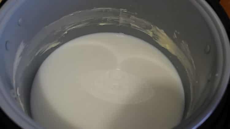 Pentru a prepara semolina, pregătiți ingredientele