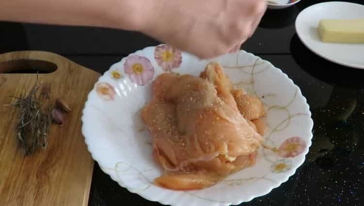 Como preparar o recheio para shawarma