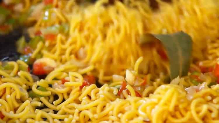 Ajouter la pâte pour faire la pâte.