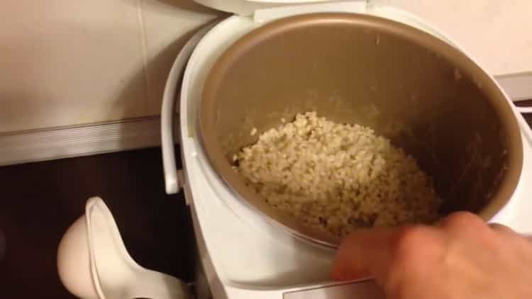 Orz într-un aragaz lent: rețetă pas cu pas cu o fotografie