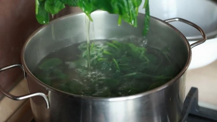 Vaříme phali ze špenátu v gruzínštině