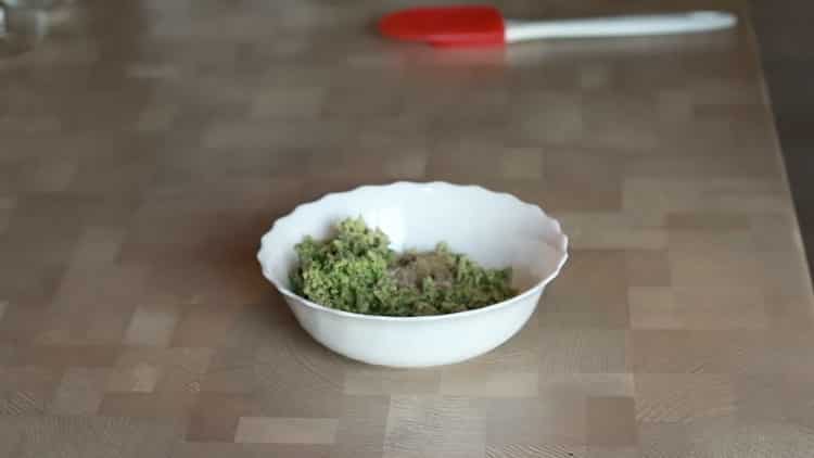 Smíchejte ingredience na vaření.