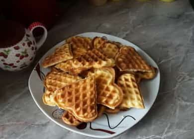 Waffles crocante pentru un fier de waffle electric: o rețetă pas cu pas cu o fotografie