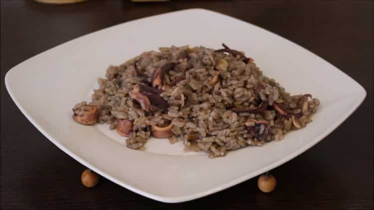Black squid rice with squid - the secrets of Spanish cuisine