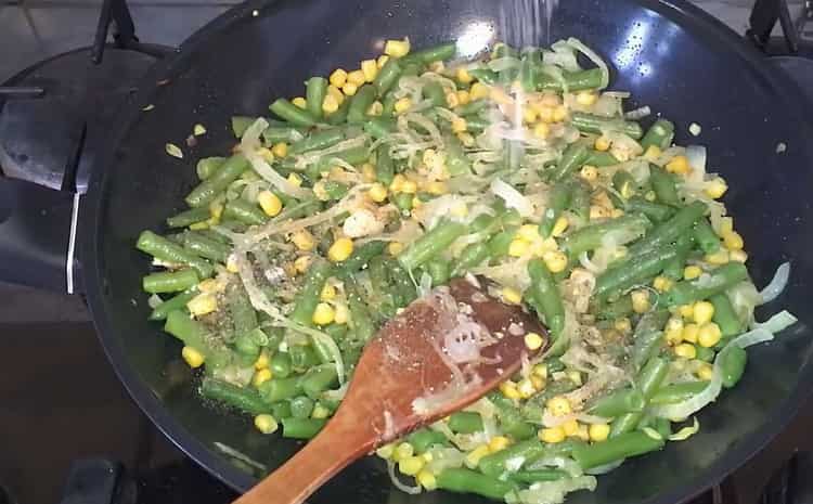 Smíchejte ingredience na vaření.