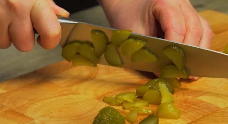 Pentru a pregăti o salată, pregătiți ingredientele