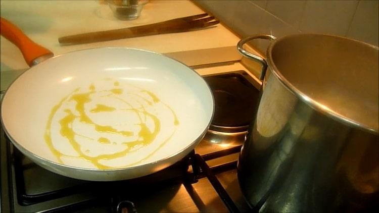 Para preparar espaguete, prepare os ingredientes