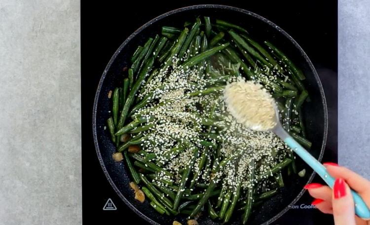 Ajouter les graines de sésame pour cuisiner