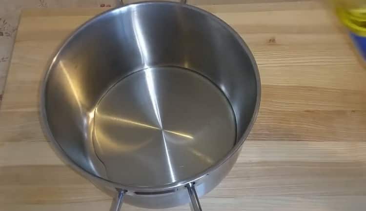 Vaření čočková polévka