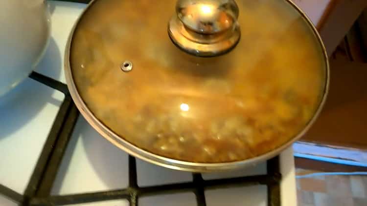 kødboller med ris og sauce klar