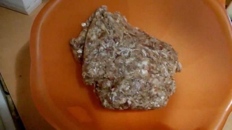 Forbered kødboller, forbered kødet