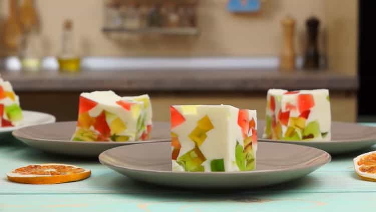 Tort delicat Pahar spart cu jeleu și smântână