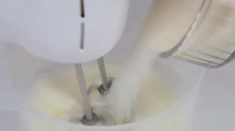 Forbered ingredienserne for at tilberede kagen