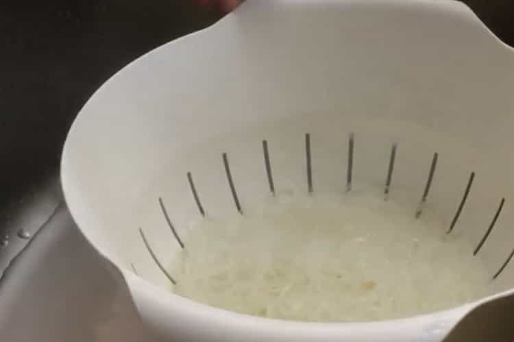 To prepare fruncheza prepare the ingredients